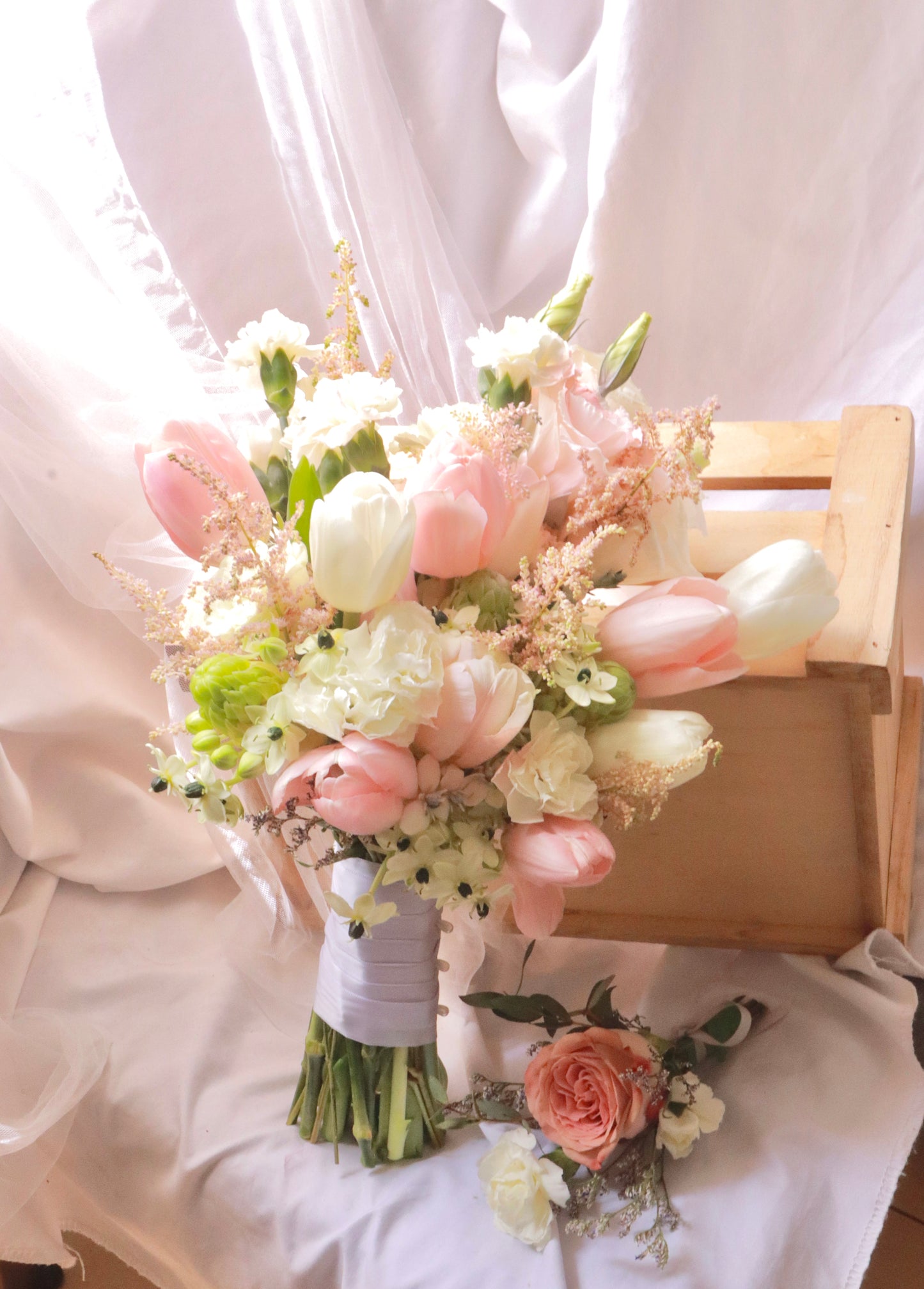 Ivory Kiss Bridal Wedding Bouquet