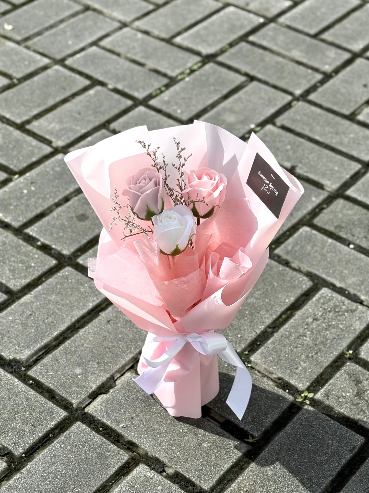 3 stalks mini soap flower