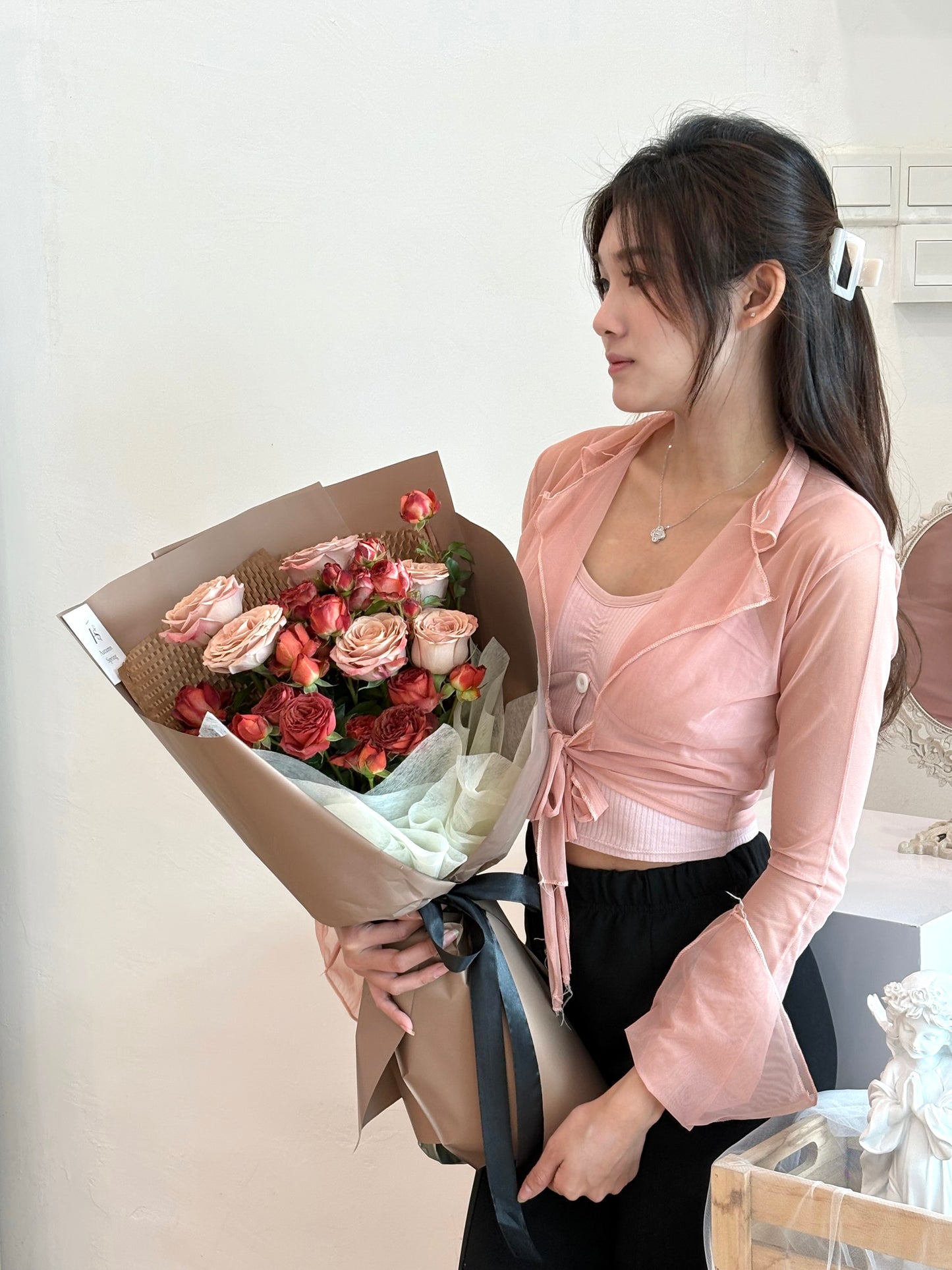 Vintage Vibe Roses Flower Bouquet