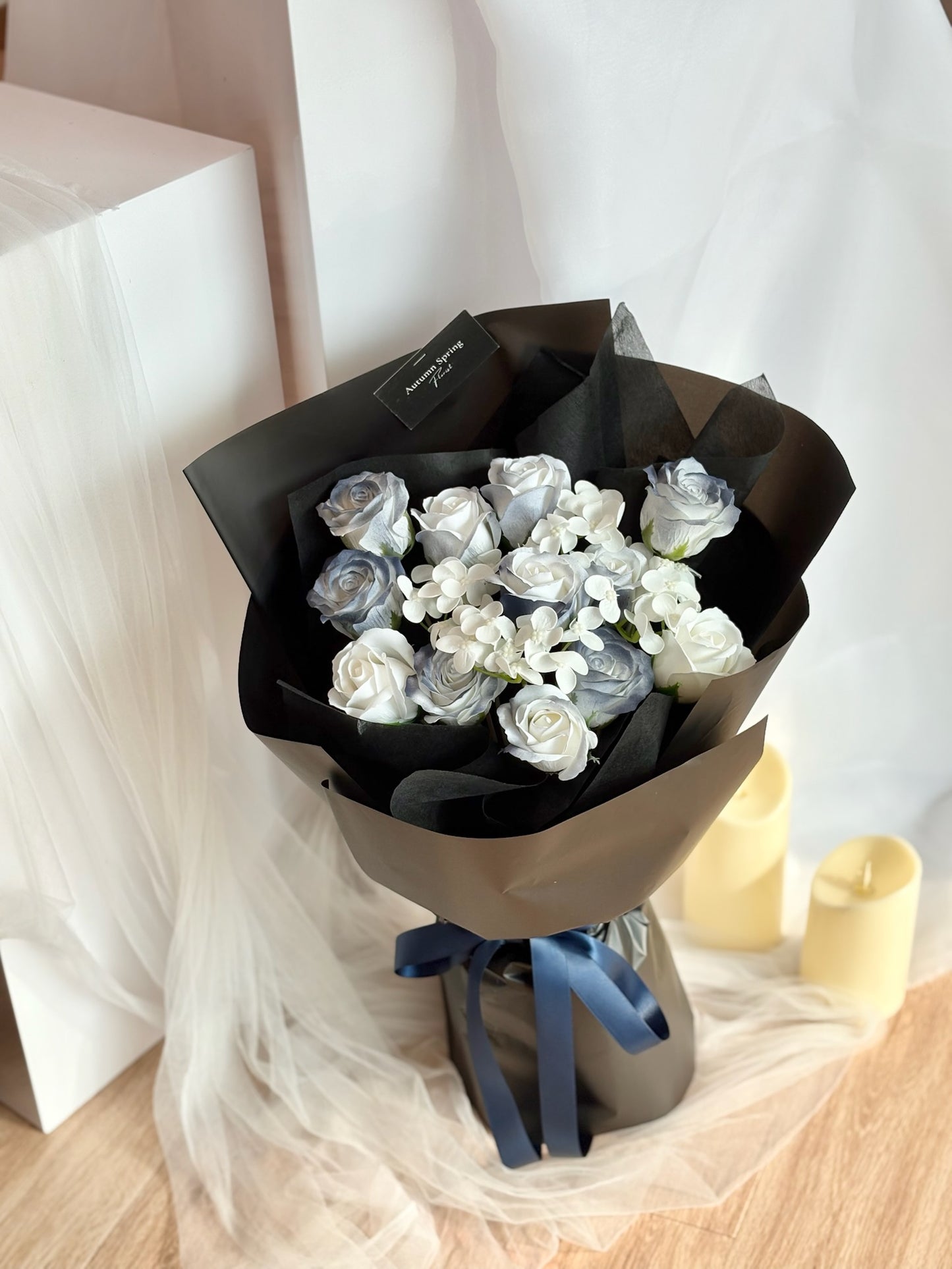 Blue spray soap roses