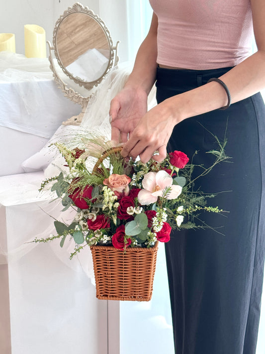 The Regent Cuppuccino Mixed Red roses Flower Basket