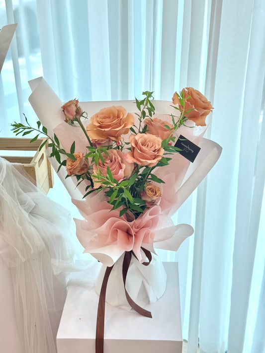 Blooming Bunch Quicksand Roses flower bouquet