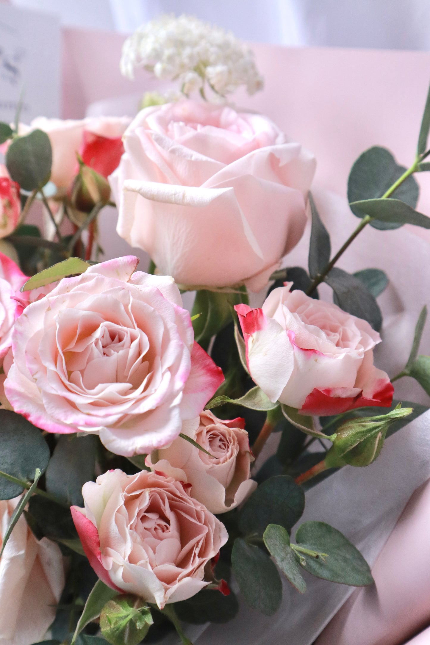 Fantasy Mixed Rose Bouquet