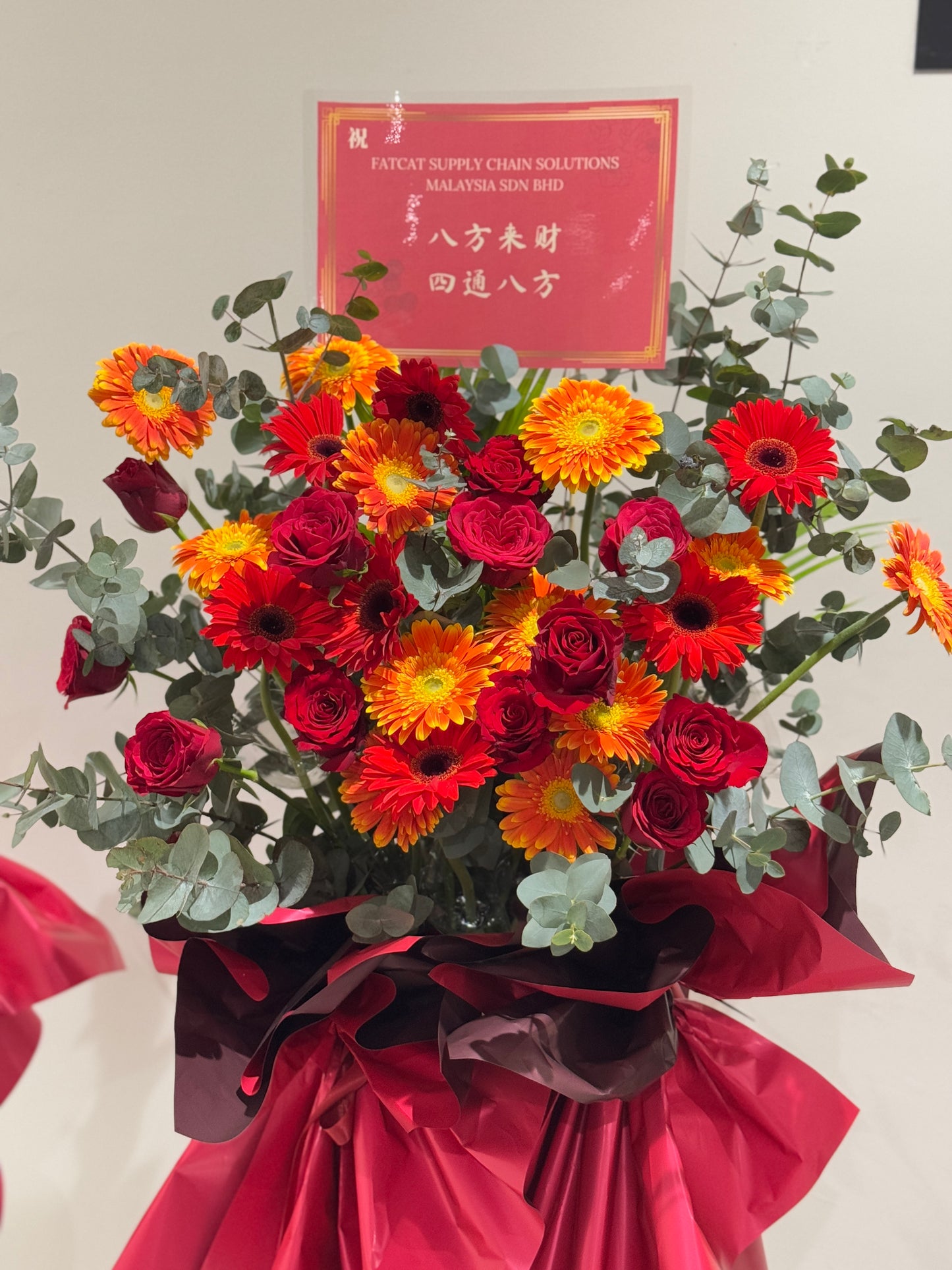 Jasmine Red and Orange theme Opening Flower Stand