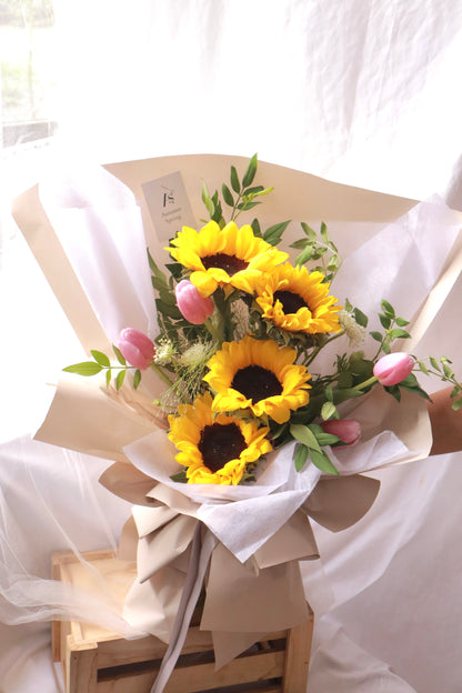 Eirene Sunflower Bouquet