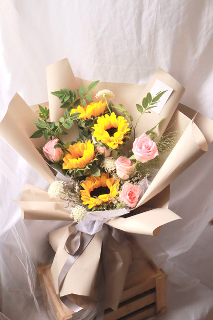 Dapne Sunflower Bouquet