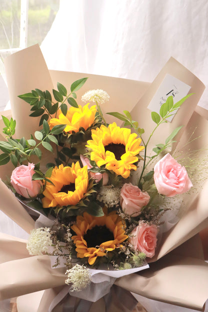 Dapne Sunflower Bouquet