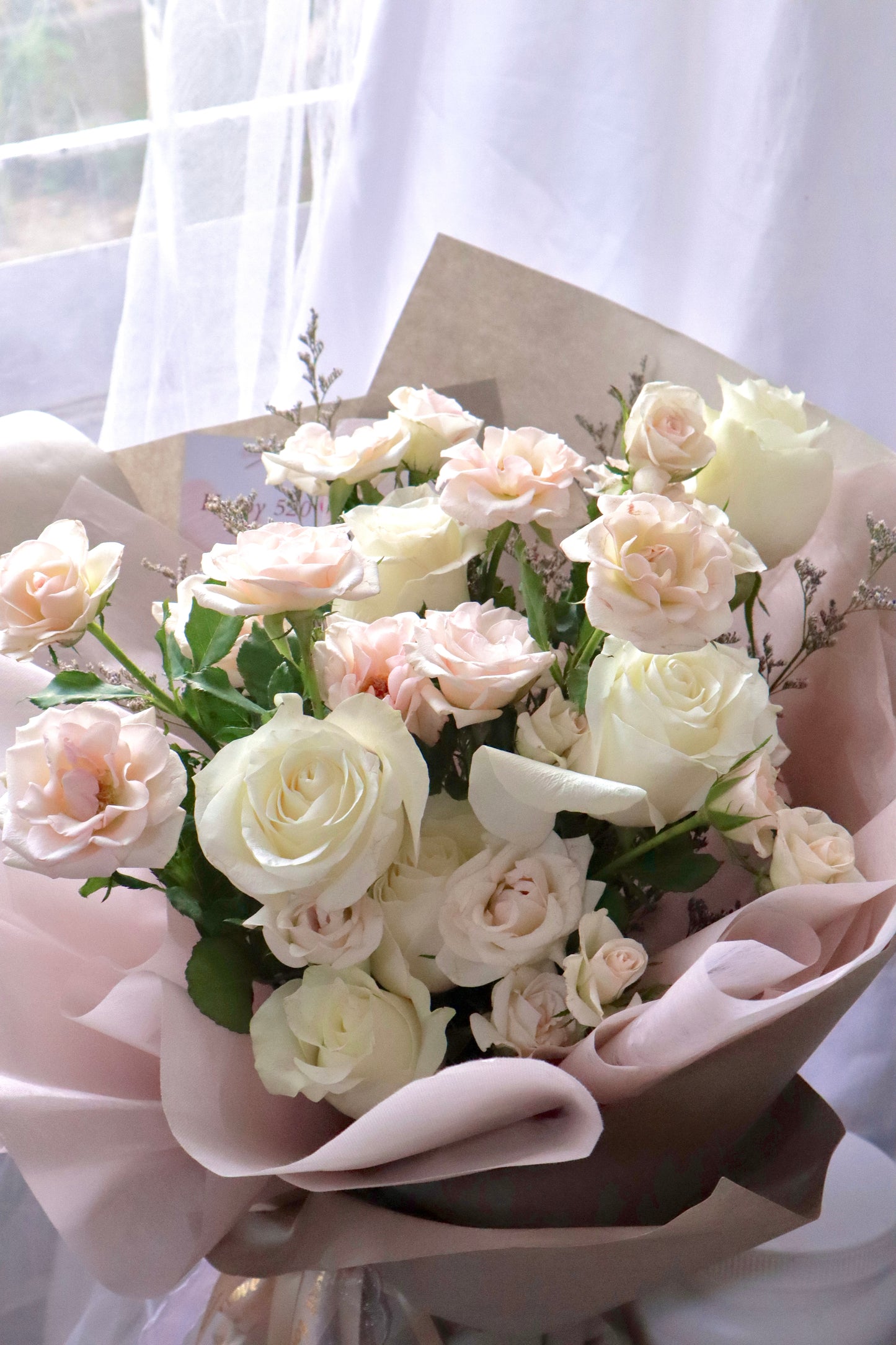 December White Pink Rose Bouquet