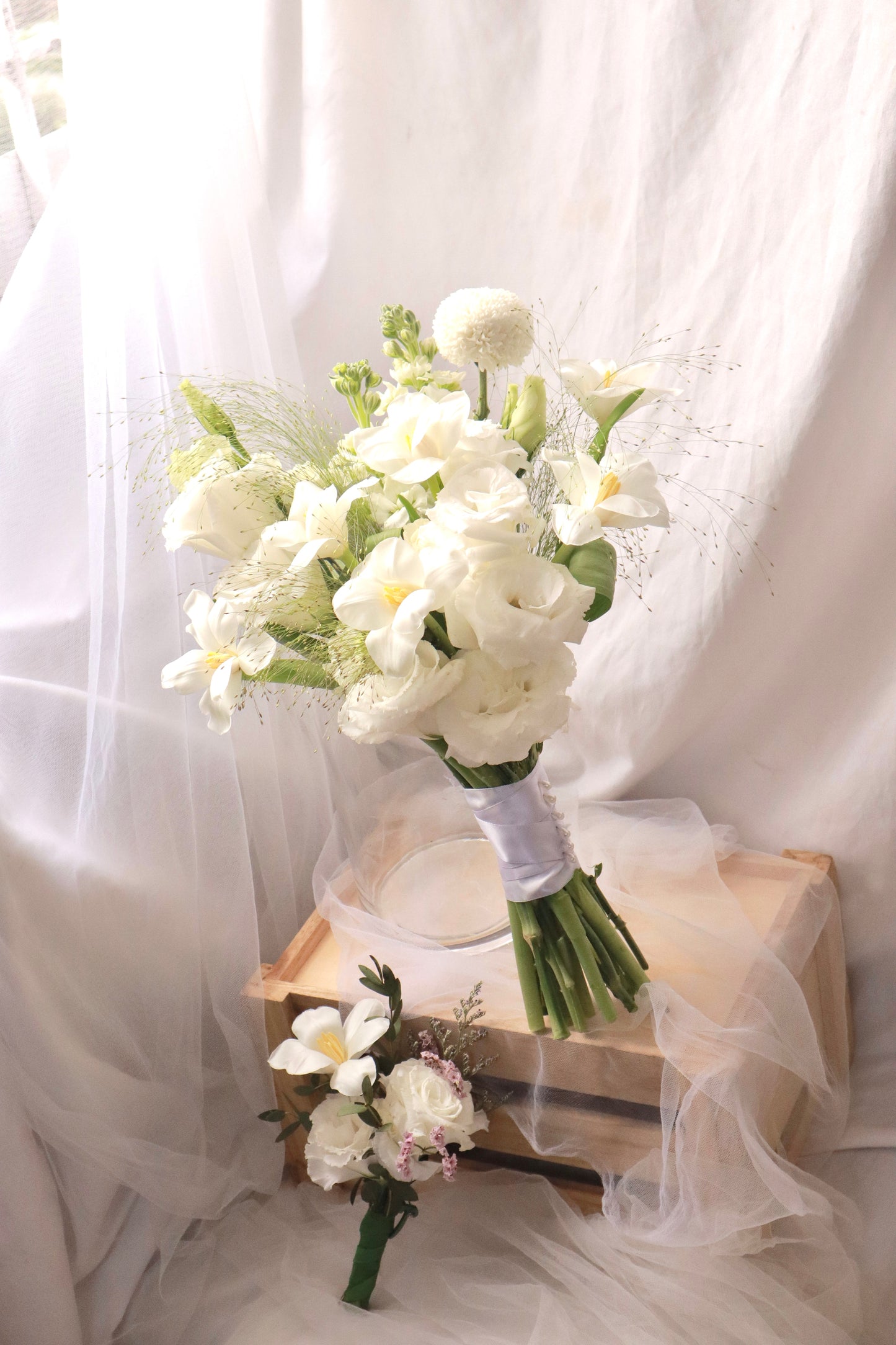 Snowy White Bridal Wedding Bouquet