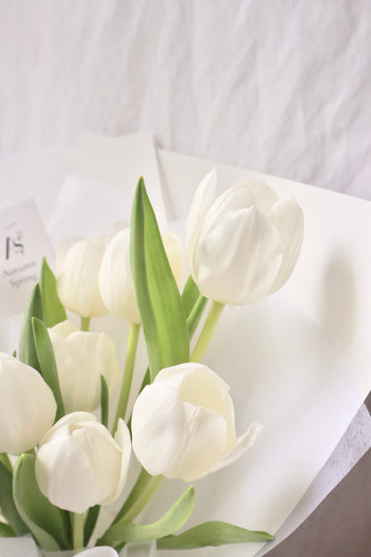 Juliet White Tulip Bouquet