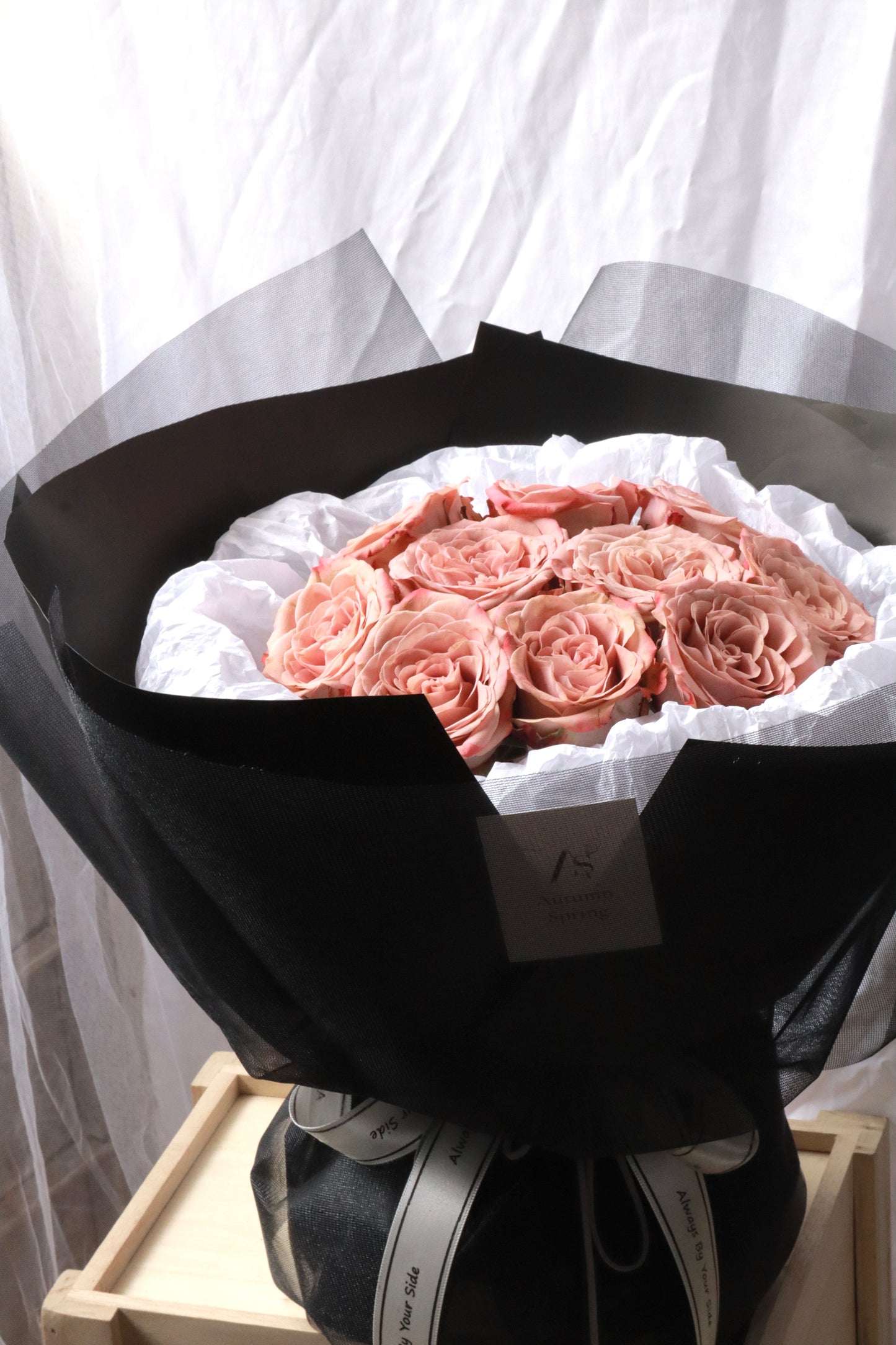 Amour Cappuccino Rose Bouquet