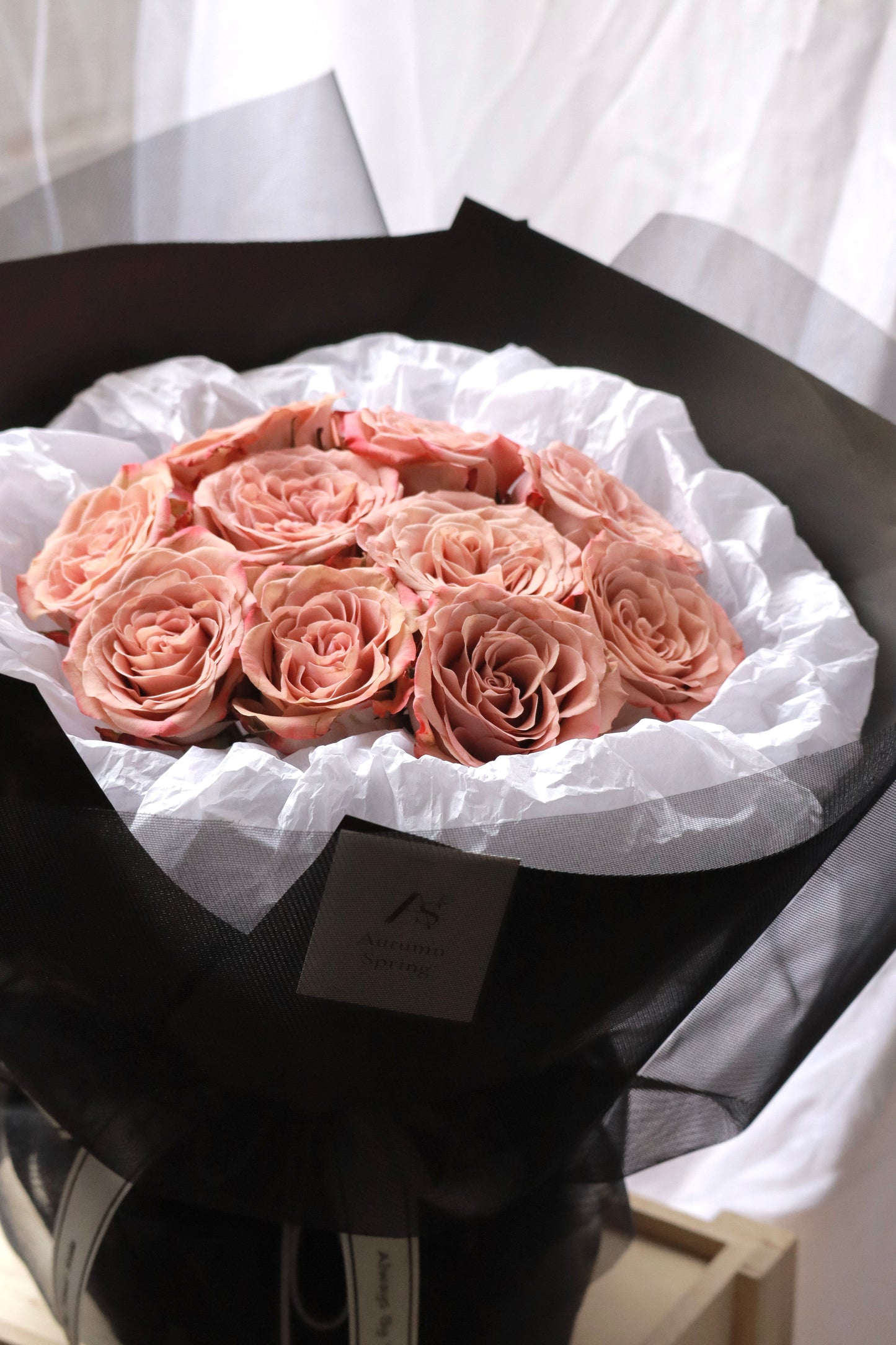 Amour Cappuccino Rose Bouquet