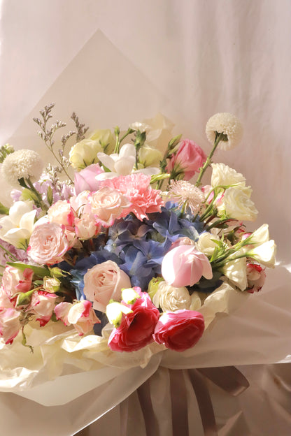 Dreamy Delight Mixed Flower Bouquet