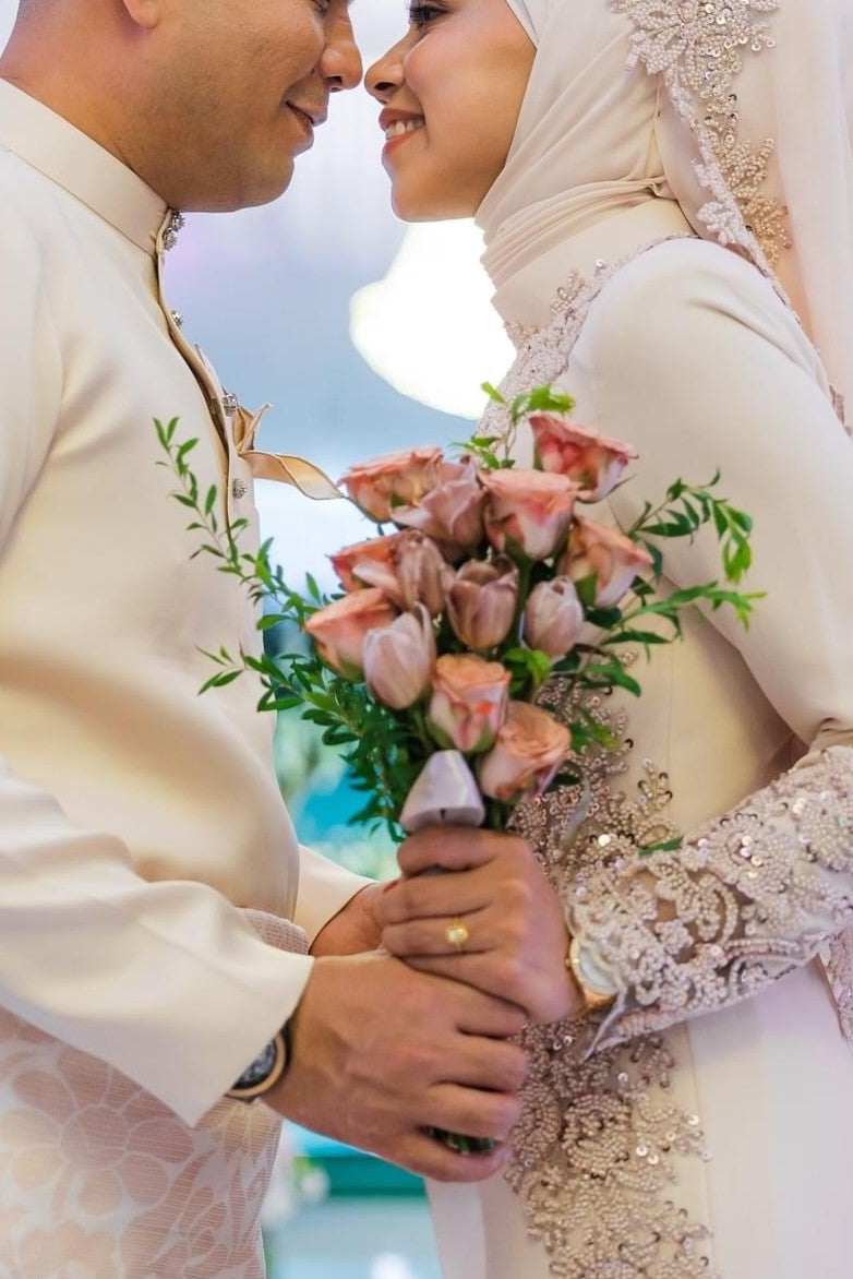 Macchiato Tulip Bridal Bouquet