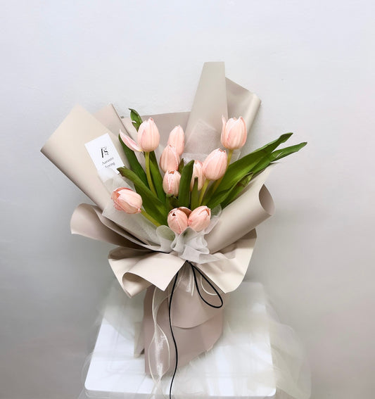 Chloe Dyed Peach Tulip Bouquet