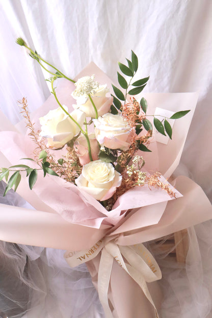 Ethereal Ecuador Aurora Rose Bouquet