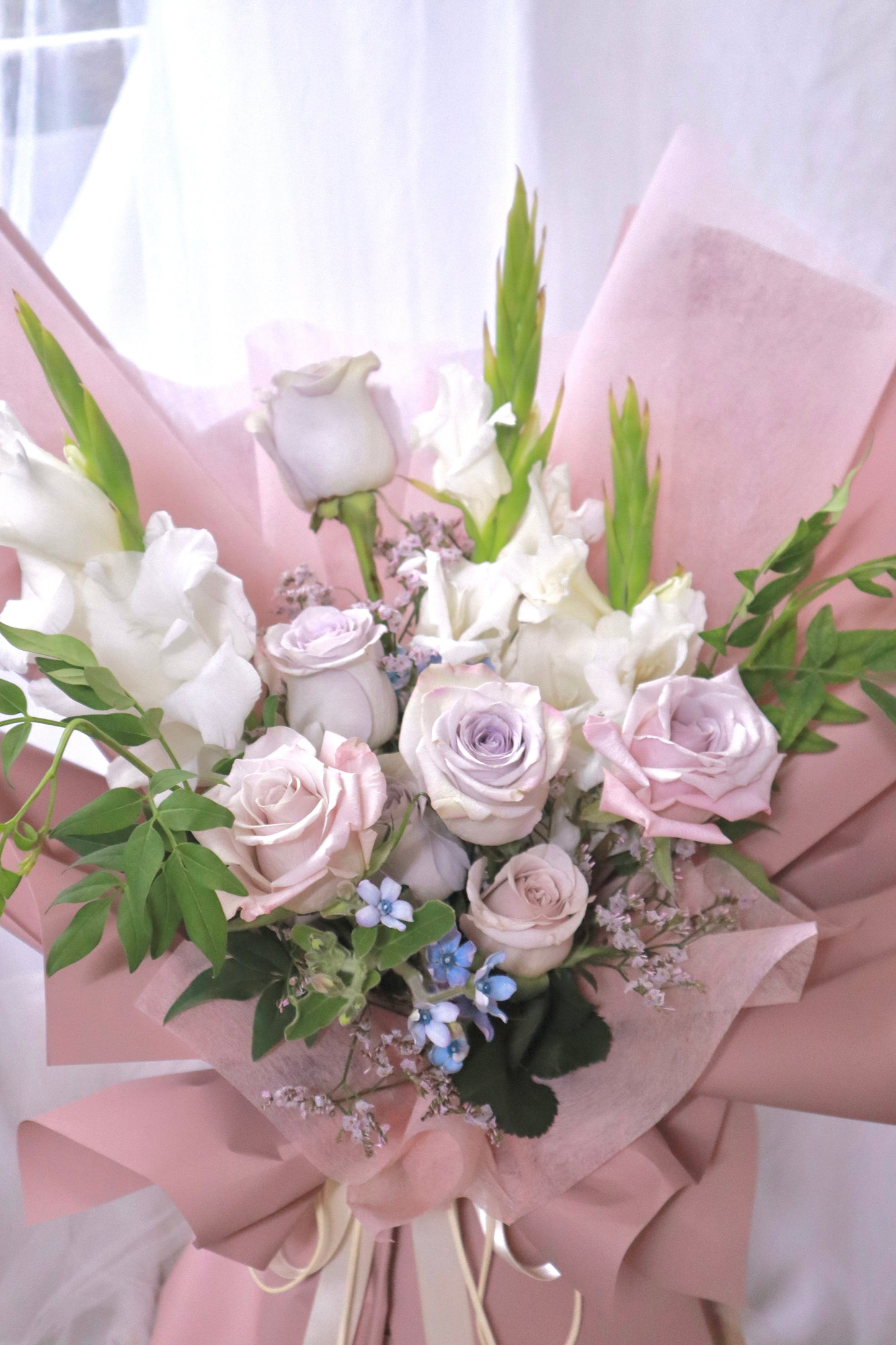 Lavender Dreams Mixed Rose Bouquet