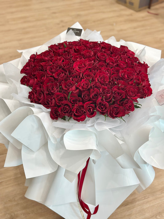 99 Red Kisses Red Roses
