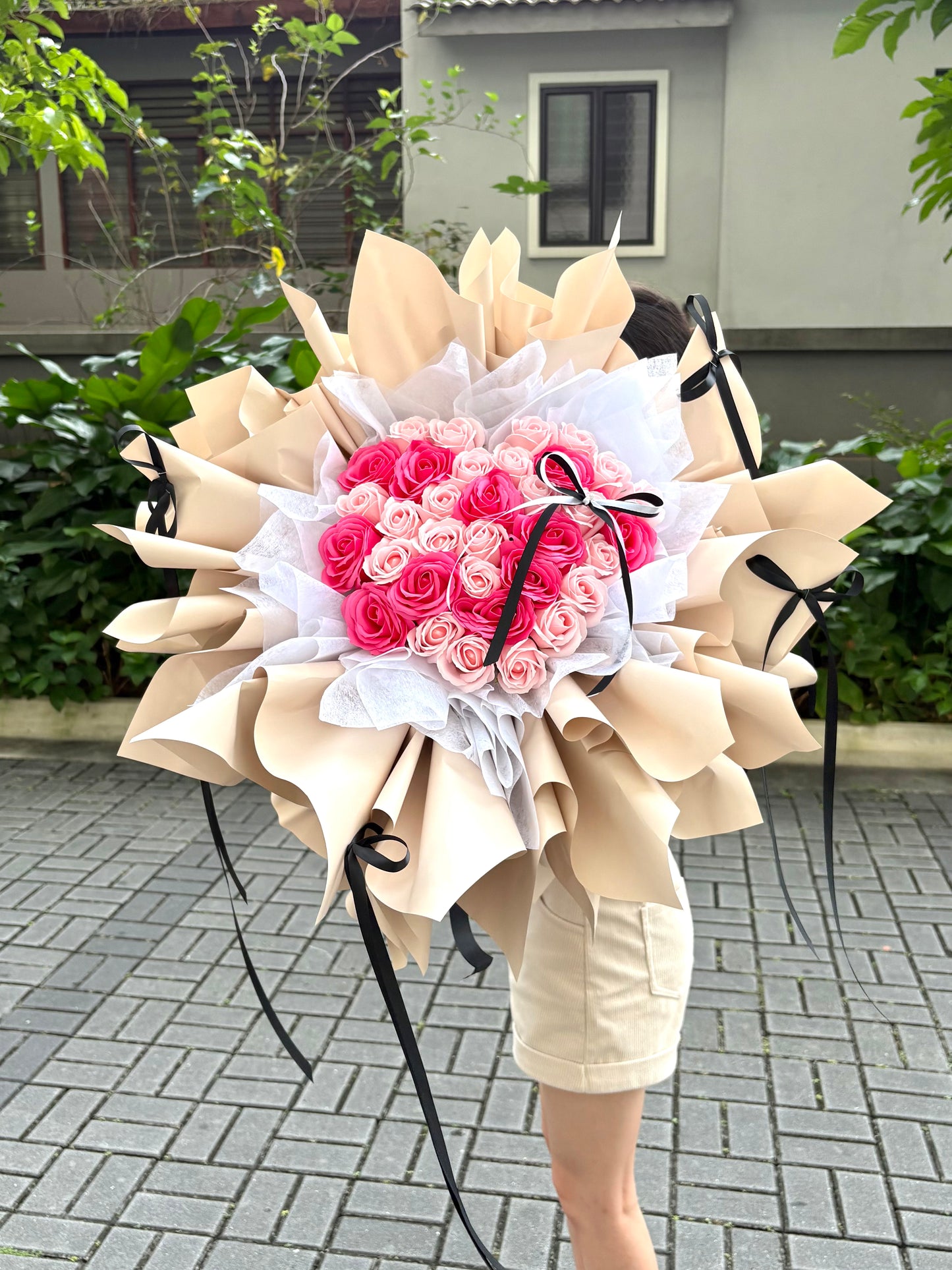 Sweetheart Symphony 33 stalks Mixed soap flower