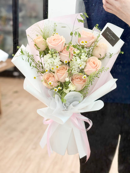 Champagne White Dream Flower Bouquet