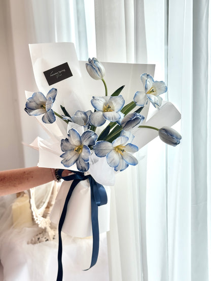 Orean Dyed Blue Tulips Bouquet